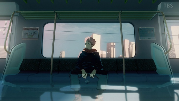 オープニングアニメの電車に座る虎杖悠仁